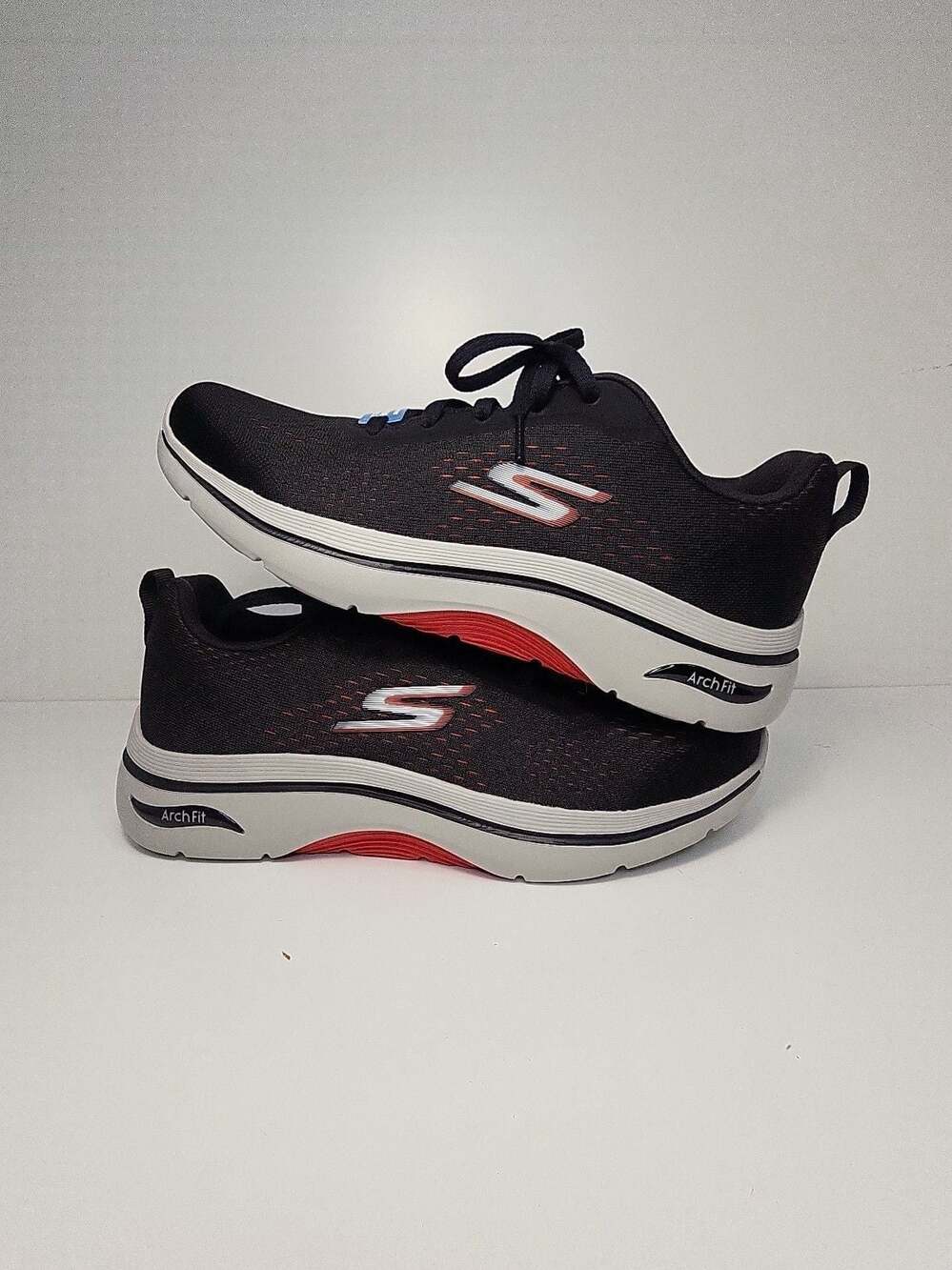 Skechers Go Walk Arch Fit 2.0 Idyllic 2, Men Size 7.5